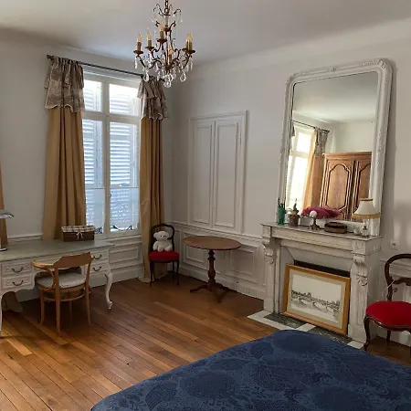 Villa Aux Deux D *