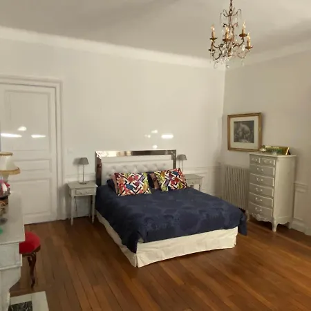 Aux Deux D Villa