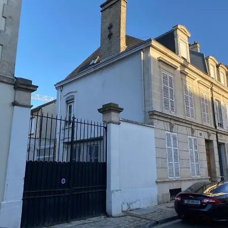 Aux Deux D Villa